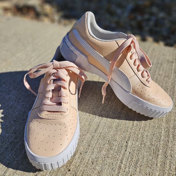 Puma Women's Peach & White Platform Sneakers 6 - Picture 2 of 10
